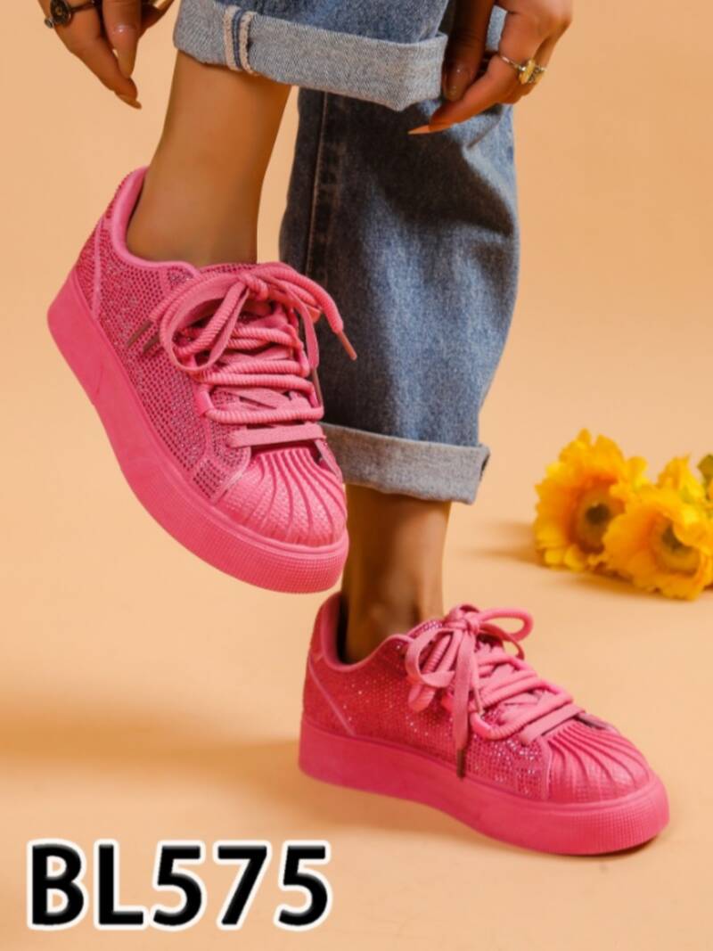 Buty sportowe damskie Roz 36-42 / 12 par